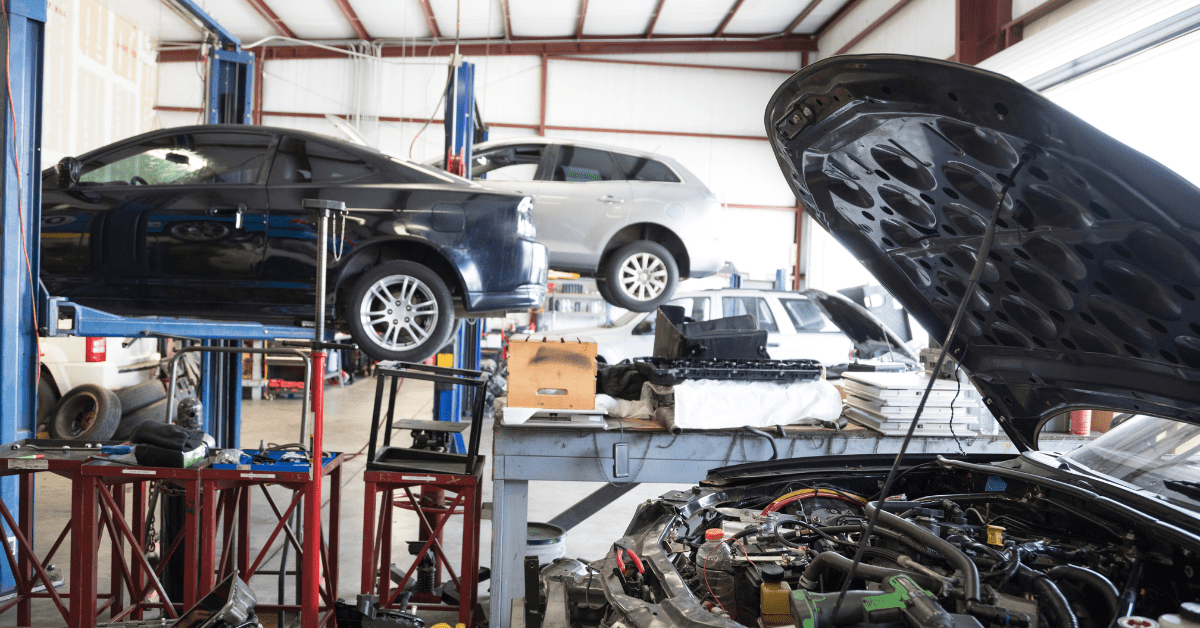 Auto body shop guide for vehicle owners in Woodbridge, NJ.
